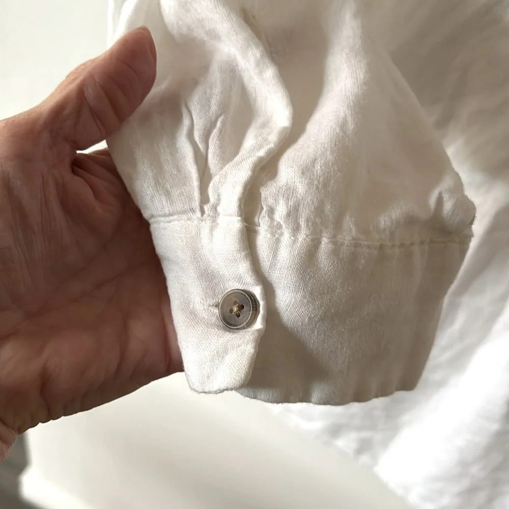 H&M -  Linen Blend White Peasant Collar Blouse with 3/4 button Sleeves - Picture 4 of 8
